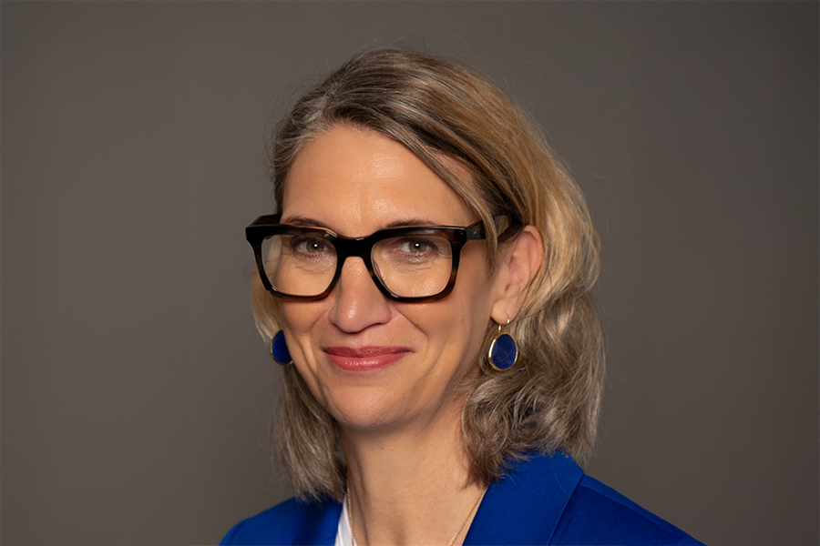 https://www.balancingbusiness.de/wp-content/uploads/2025/03/Carolin-2_quad-opti2.png